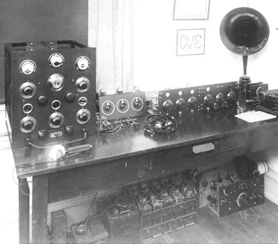 first-radio1917.jpg